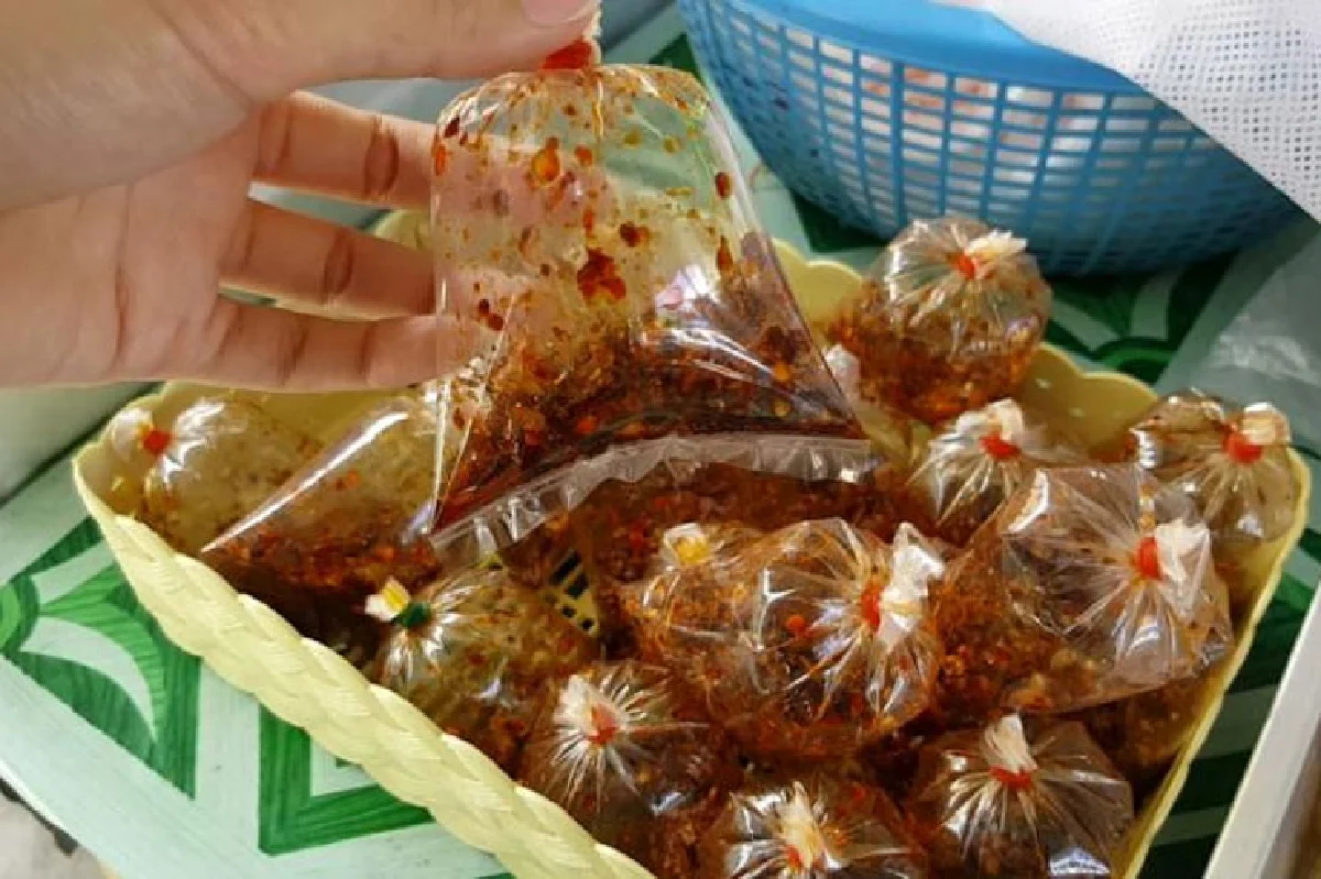 ขนมจีนน้ำย้อย รสเด็ด เจ้าตำรับเชียงใหม่