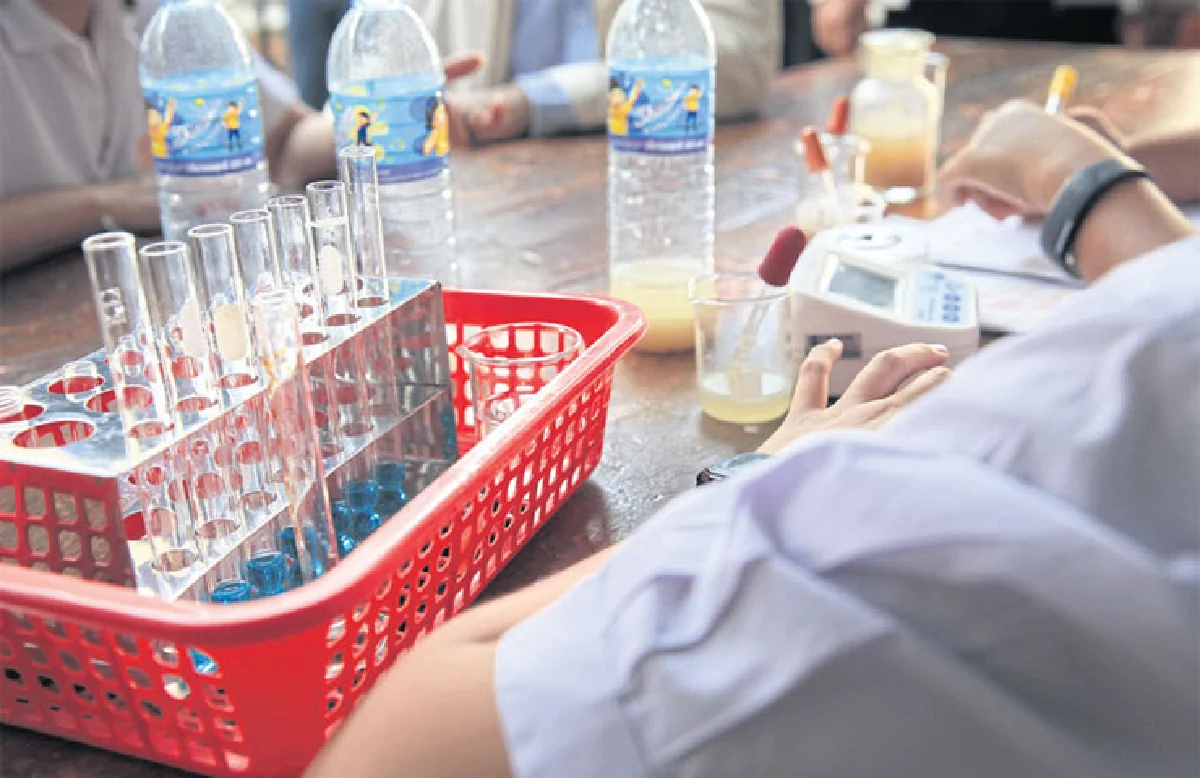 เฉลิมพร พงศ์ธีระวรรณ ครูดีแห่งสยาม