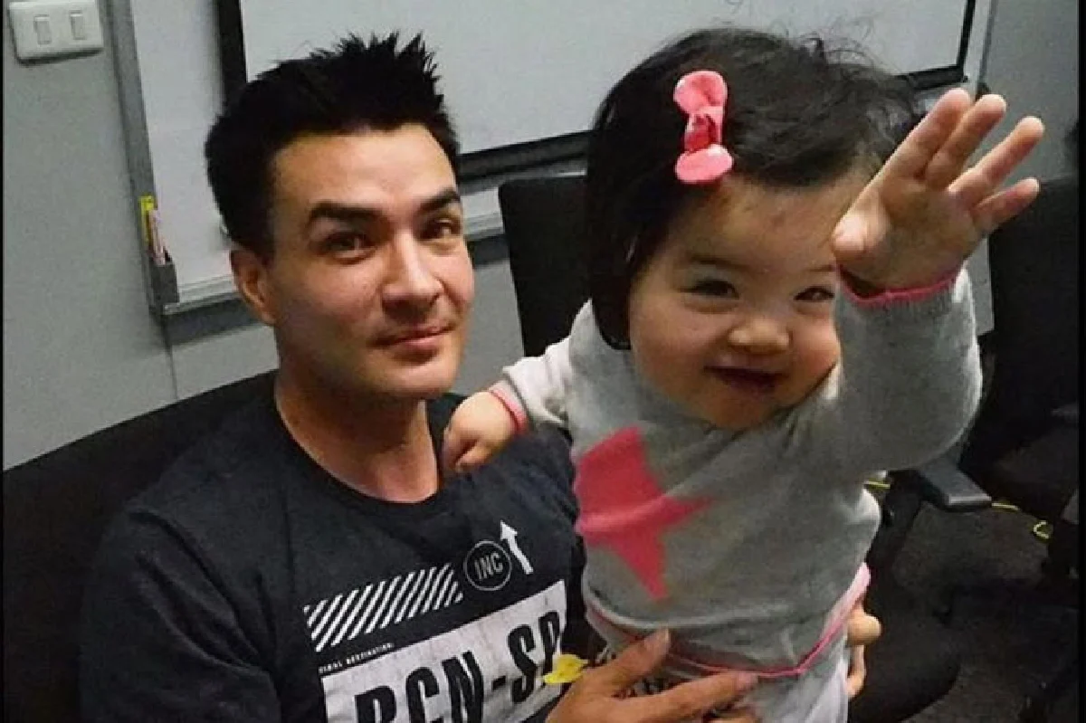 คุณพ่ออารมณ์ดีนำเสียงหัวเราะมาให้ได้อบอุ่นหัวใจ