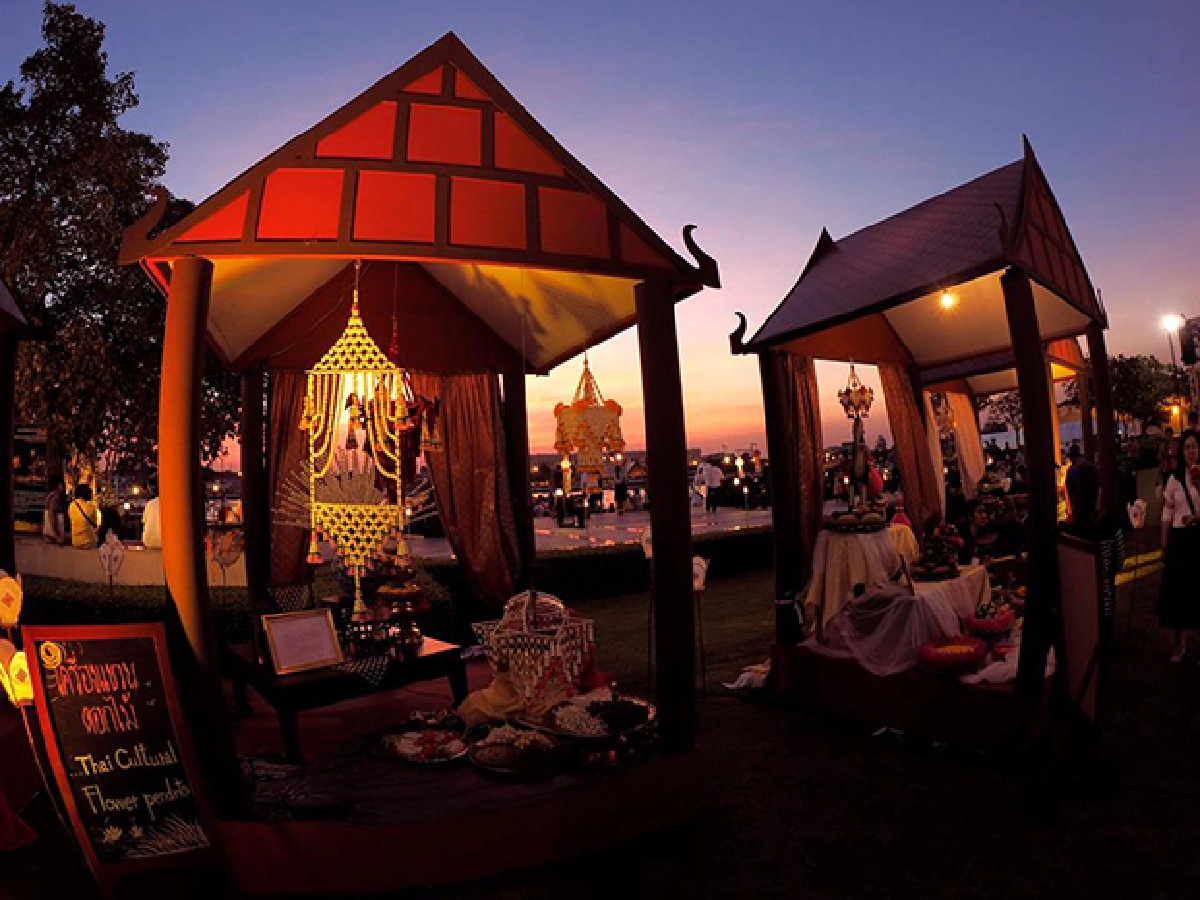 เรือประดับไฟฟ้าไอคอนสยาม ความงามวิจิตร บนสายน้ำเจ้าพระยา