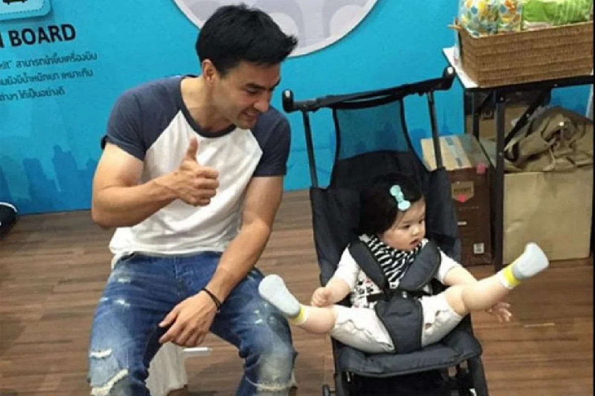 คุณพ่ออารมณ์ดีนำเสียงหัวเราะมาให้ได้อบอุ่นหัวใจ