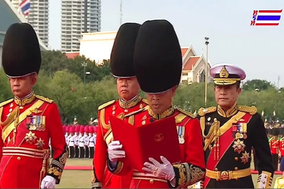 ทหารรักษาพระองค์สวนสนามเทิดพระเกียรติ5ธ.ค.