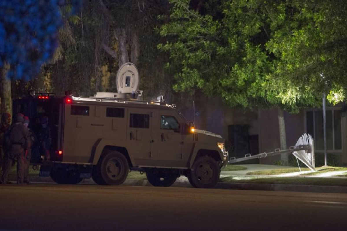 California shooters 'pledged allegiance' to IS, reports say (Updated)