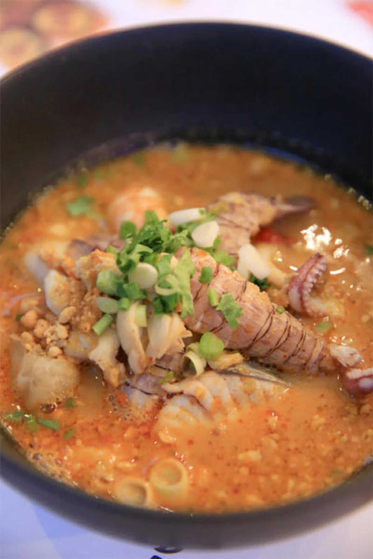 ไฉไลกว่าเดิม กั้งบ้านเพ ซีฟู้ด คาเฟ่