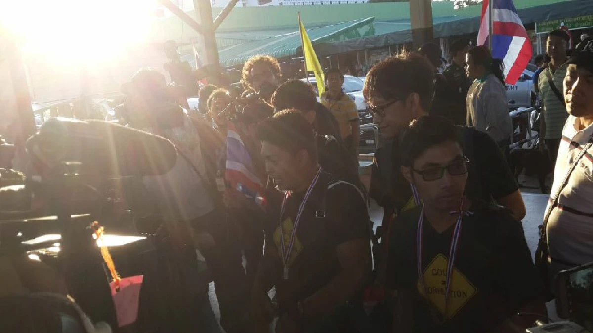 "จ่านิว" ลั่นขอวัดใจจนท.นำมวลชนขึ้นรถไฟไปราชภักดิ์