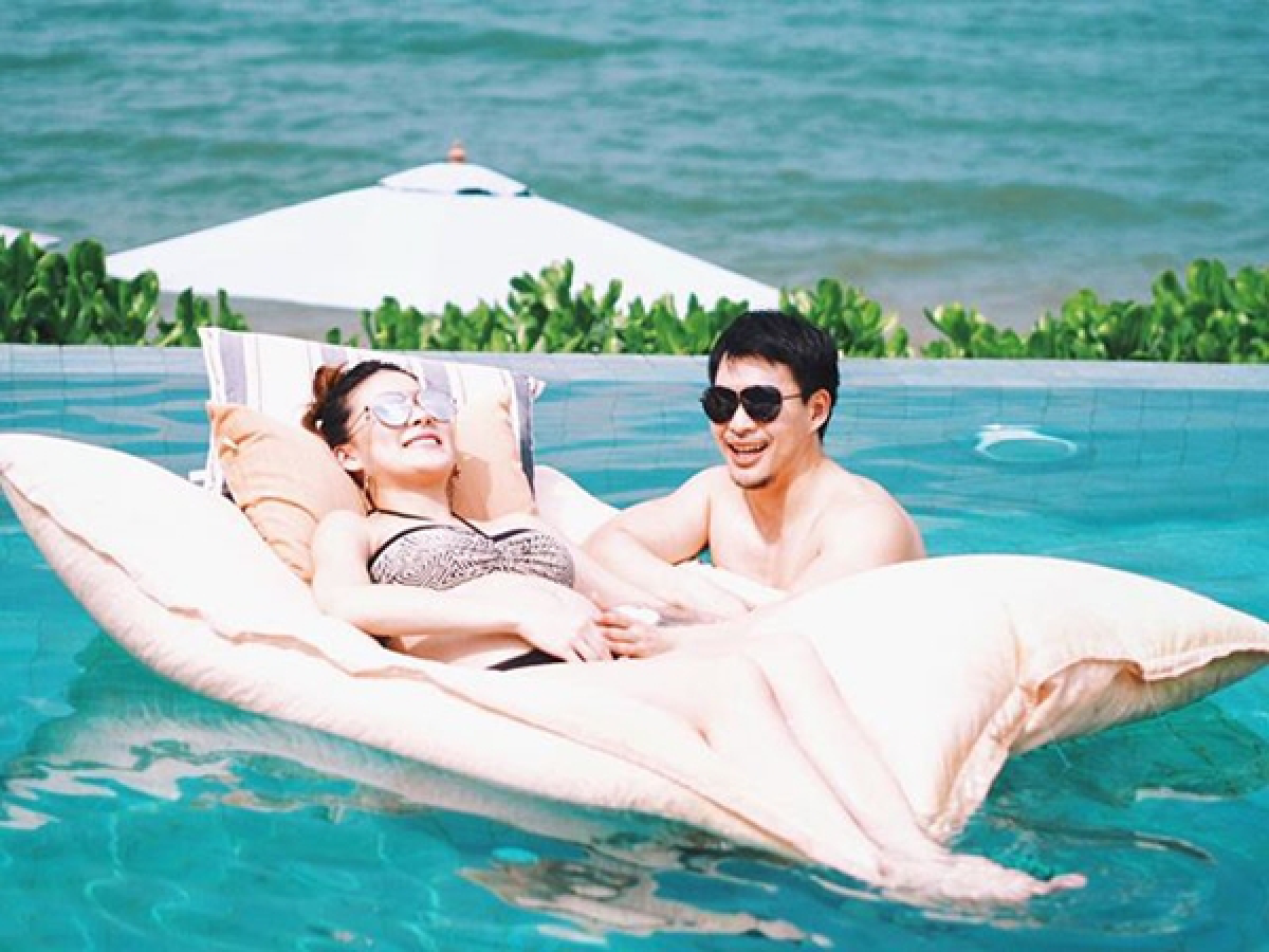 ว่าที่คุณแม่สุดแซ่บ! แนน ปิยะดา นุ่งบิกินี่อวดท้องโตริมทะเล