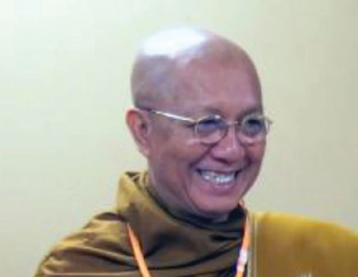 ผู้นำสงฆ์ 13 ประเทศและพระธรรมทูตไทย อาลัยสังฆราช