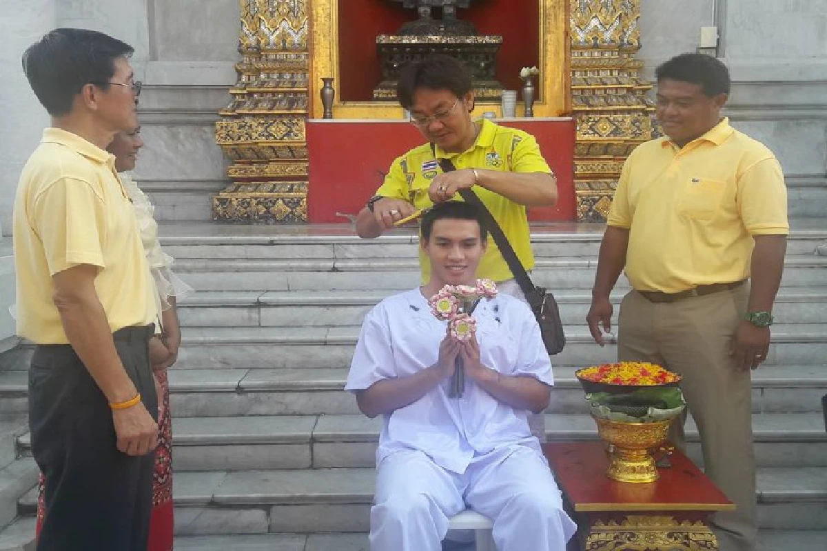 "ลีซอ" บวชฉายา "ธีรเทโว"