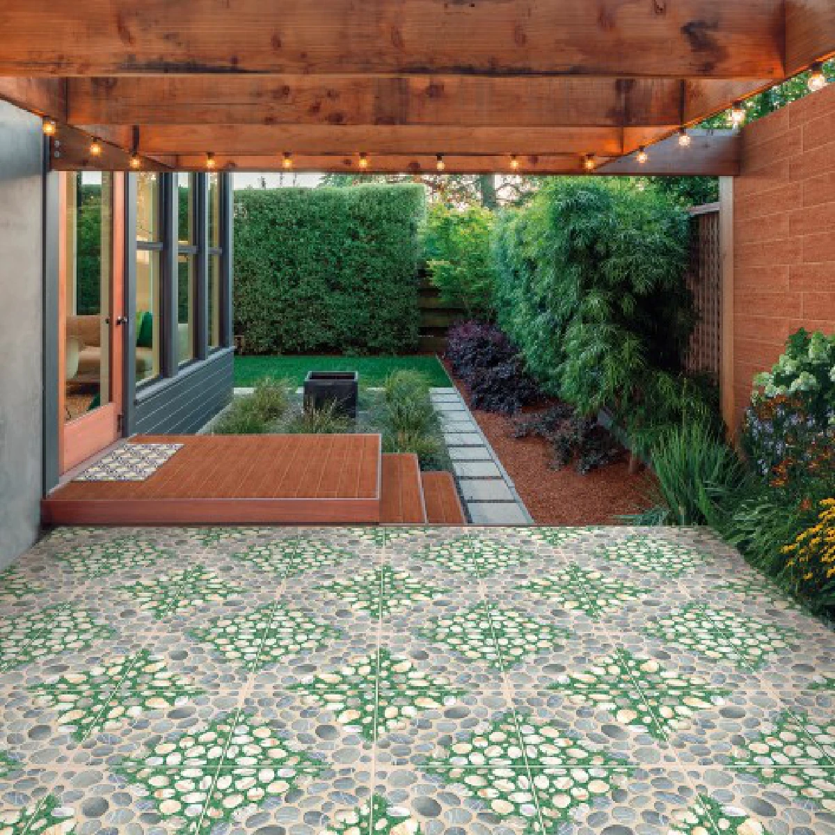 "โสสุโก้" ปรับใหญ่ ชิงตลาดกระเบื้องนอกบ้าน