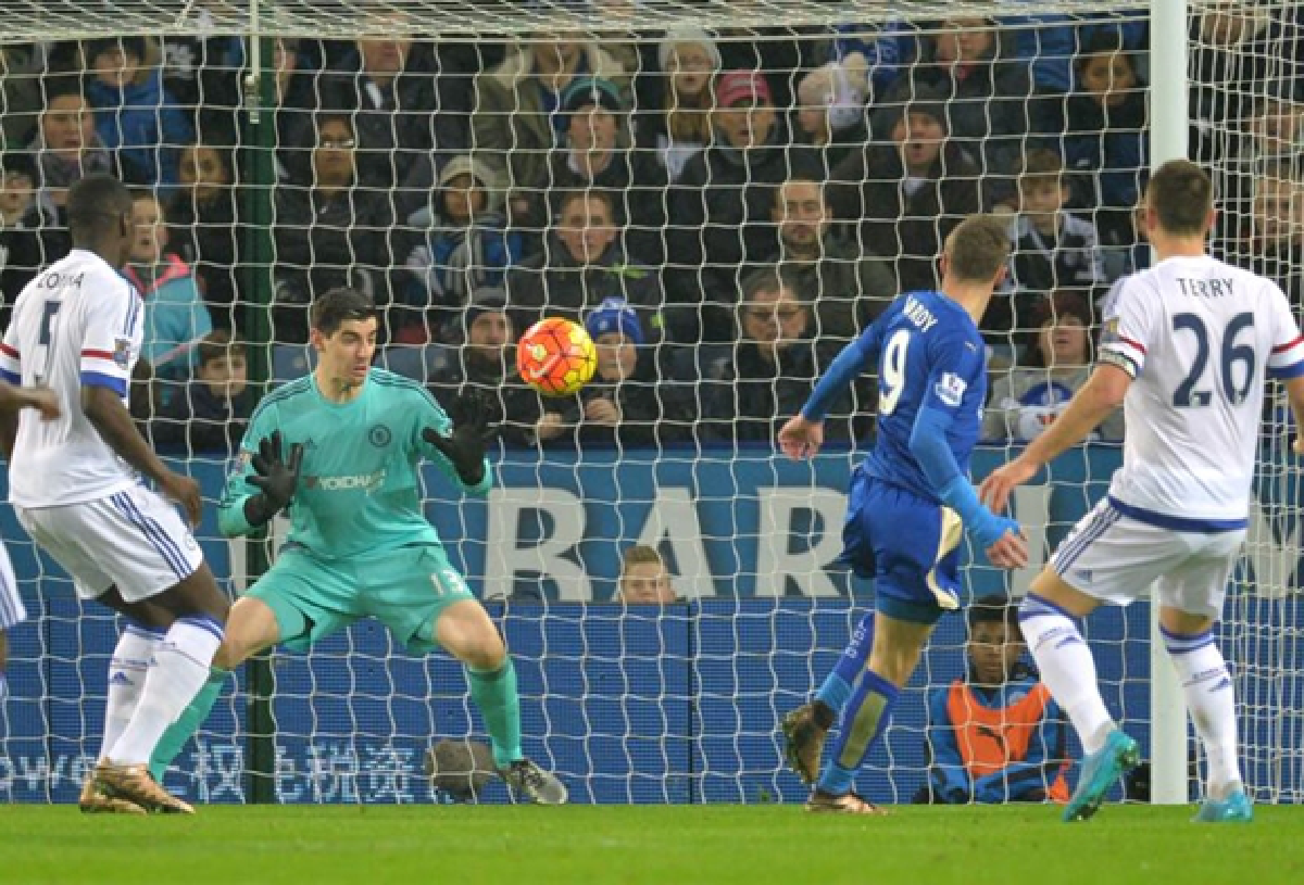 Thai-owned Leicester beat Chelsea, reclaim top spot