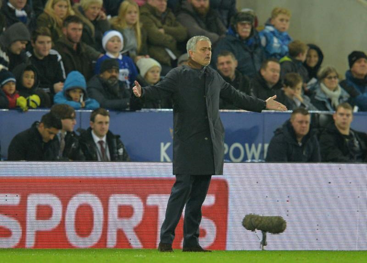 Thai-owned Leicester beat Chelsea, reclaim top spot
