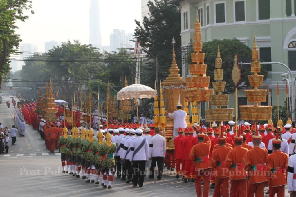 สมเด็จพระบรมฯเสด็จฯพระราชทานเพลิงพระศพสมเด็จพระสังฆราช