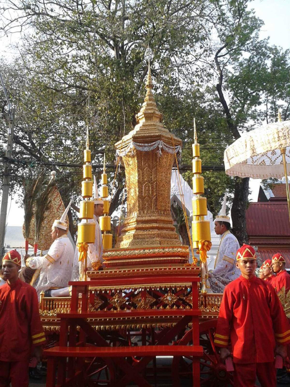เคลื่อนขบวนพระศพพระสังฆราชสู่พระเมรุวัดเทพศิรินทร์ฯ
