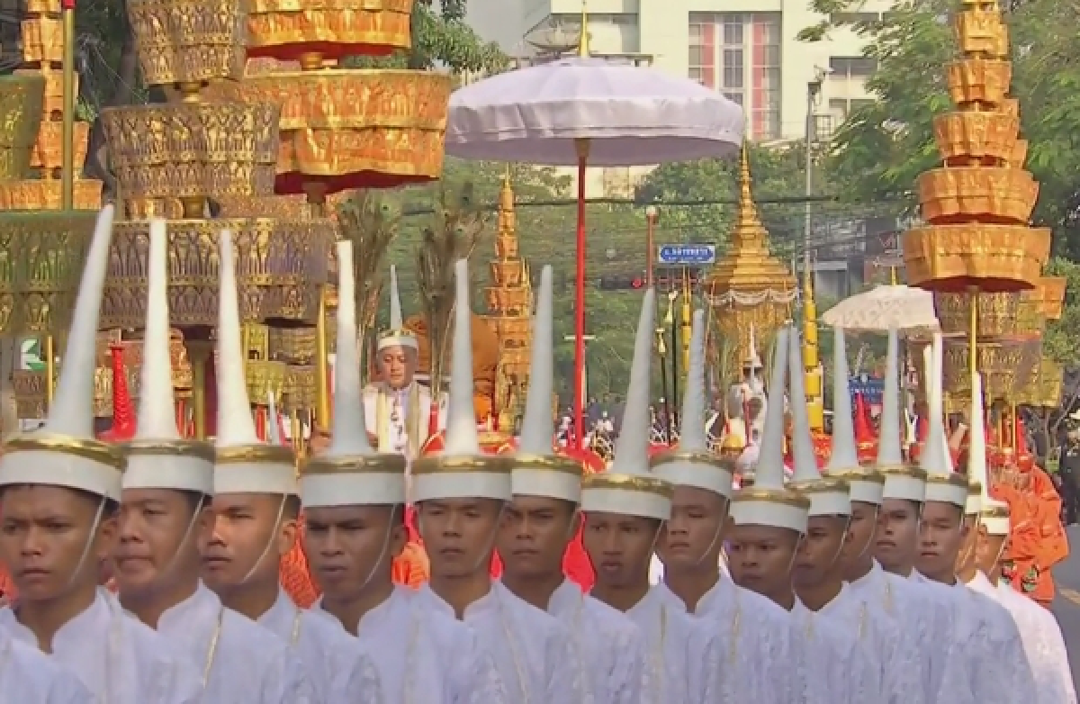 Nation bids farewell to Supreme Patriarch (Updated)