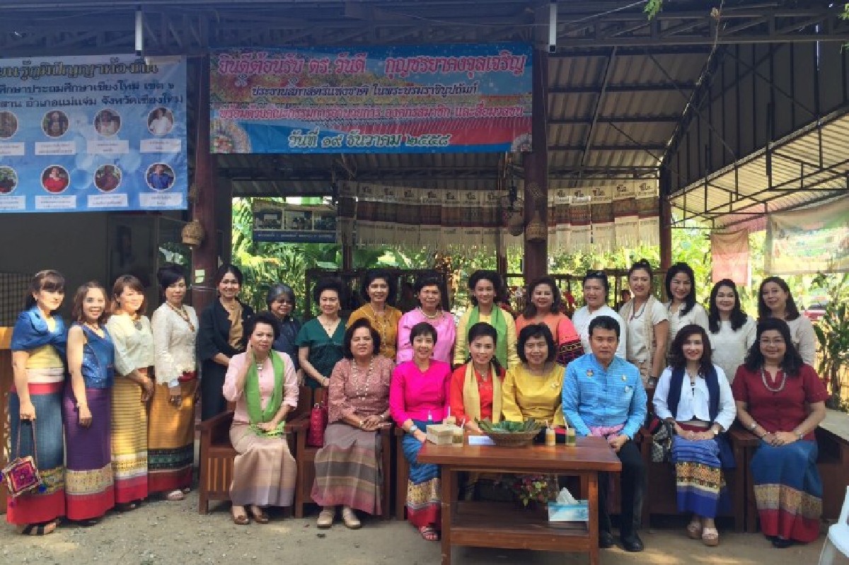 สภาสตรีฯห่วงอาชีพทอผ้าไทยสูญหาย สภาสตรีฯห่วงอาชีพทอผ้าไทยสูญหาย