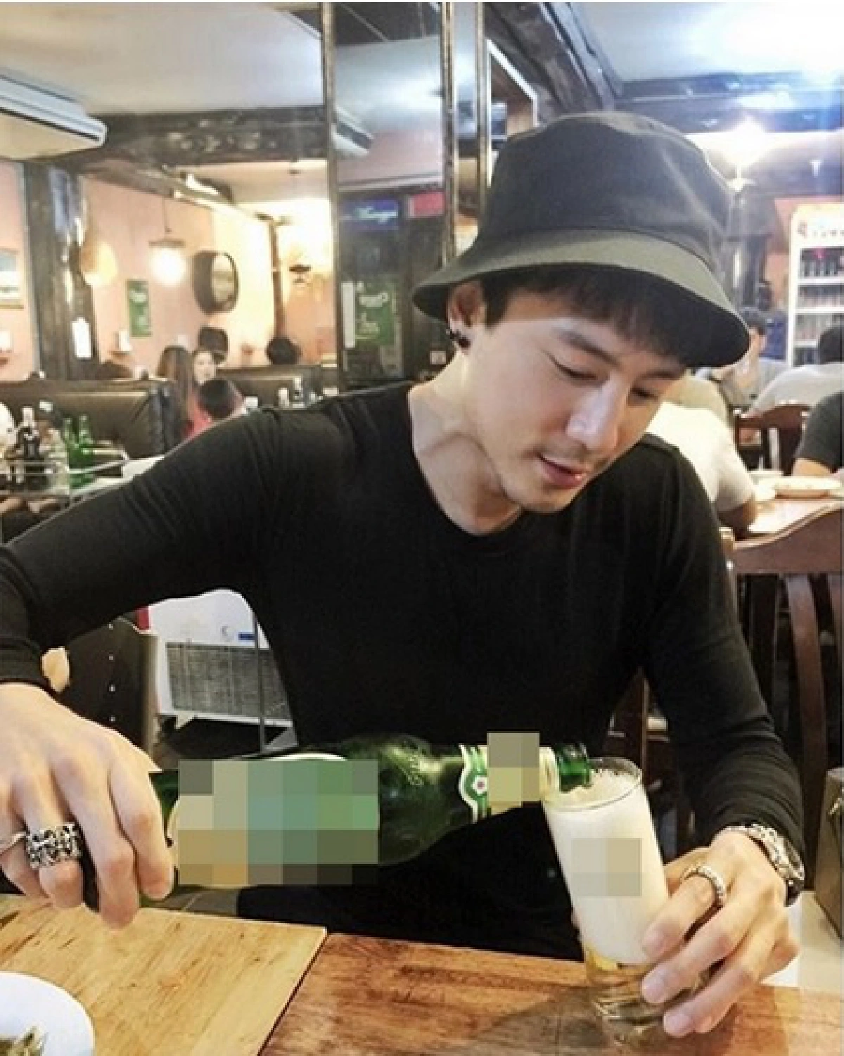 10 ฉายาดาราสุดแซ่บปี 2558 แสบๆคันๆทั้งนั้น!