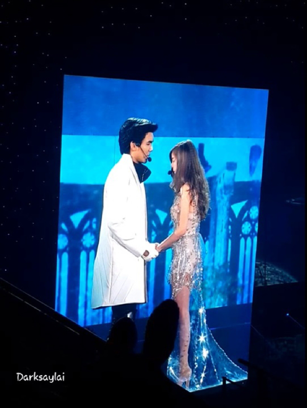 น้ำตาไหลพราก! เต๋อ-พีค โชว์ร้องเพลงคู่สุดซึ้ง