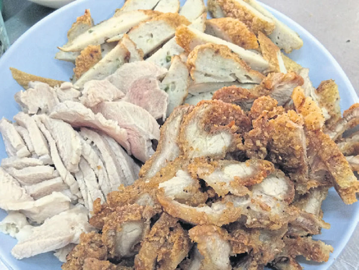 ก๋วยเตี๋ยวลูกชิ้นปลา