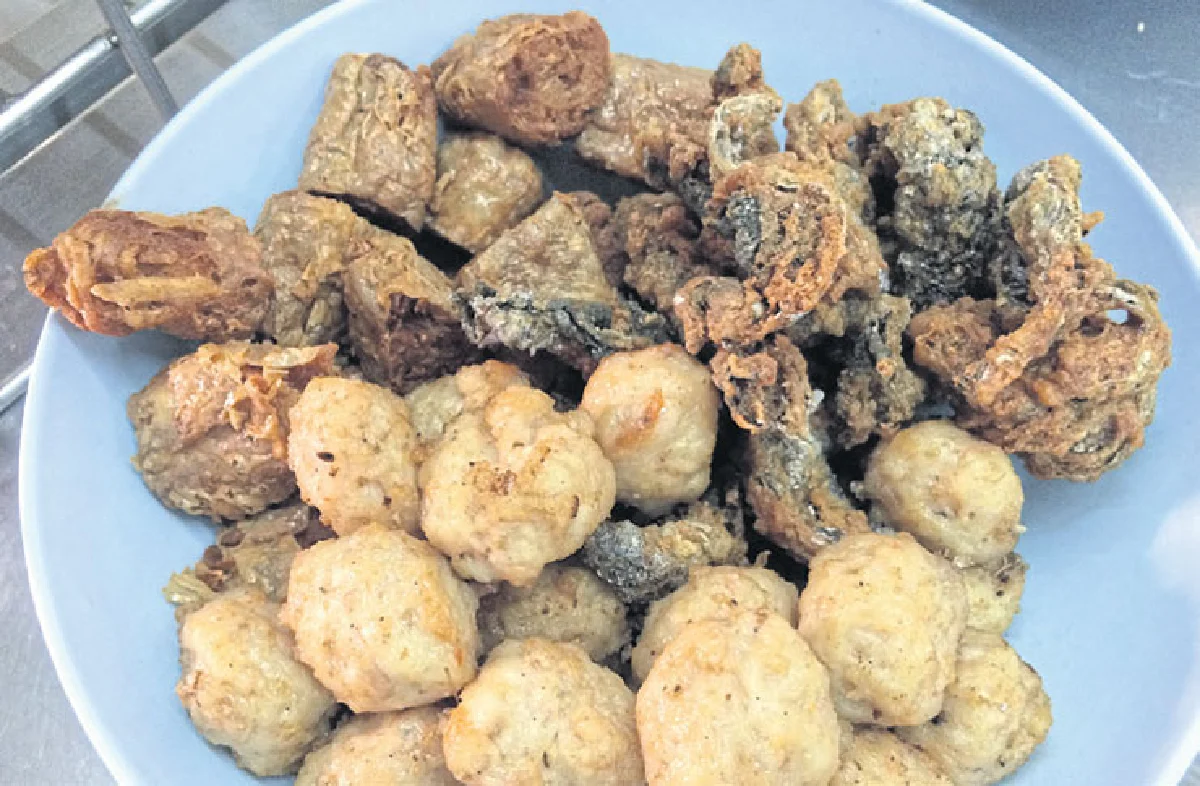 ก๋วยเตี๋ยวลูกชิ้นปลา