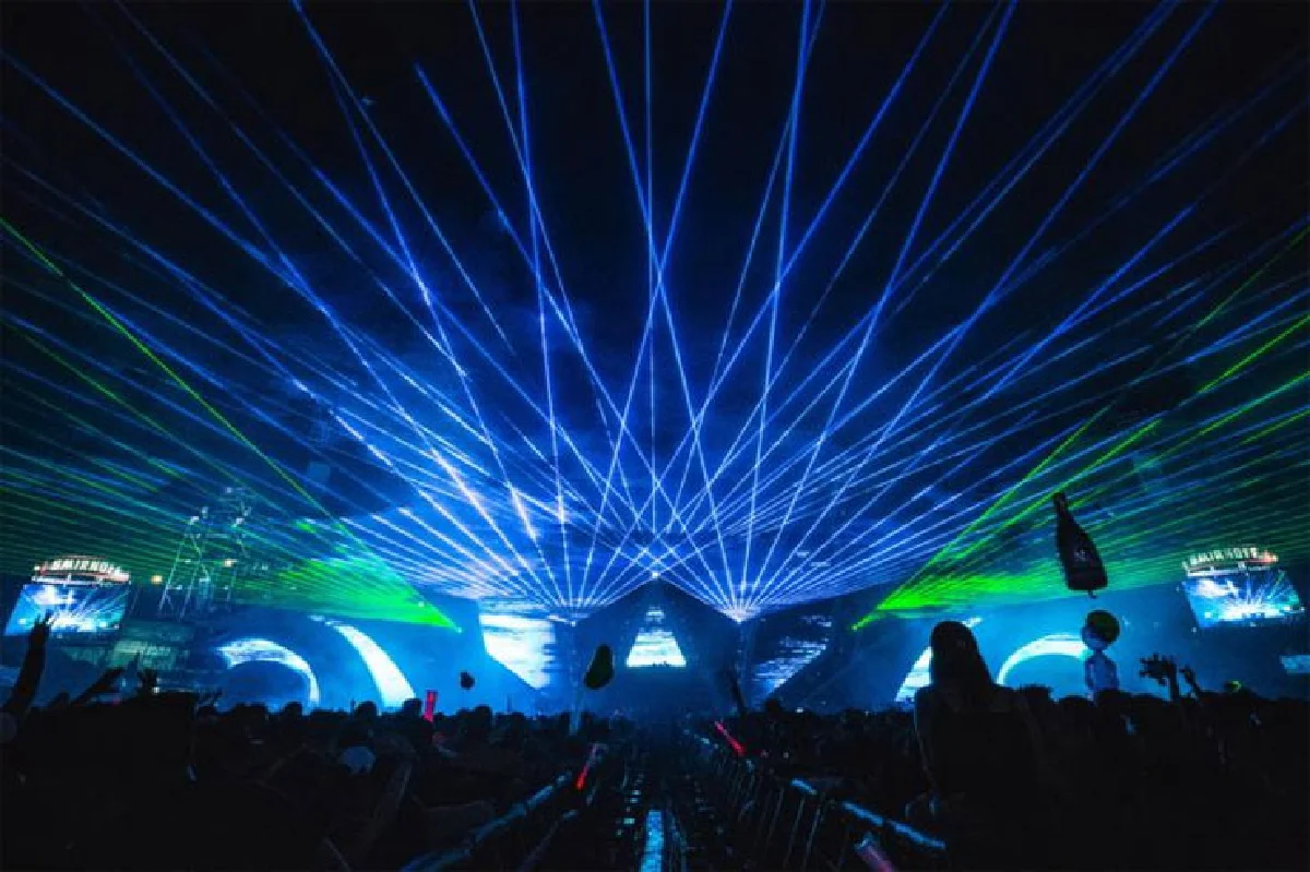 Waterzonic ฉ่ำสุขกลางสายน้ำแห่งเสียงเพลง