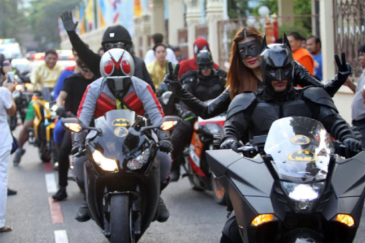 รวมพลซูเปอร์ฮีโร่ ไม่ได้มีแค่ใจรัก แต่ต้องกล้า และบ้าทำความดี