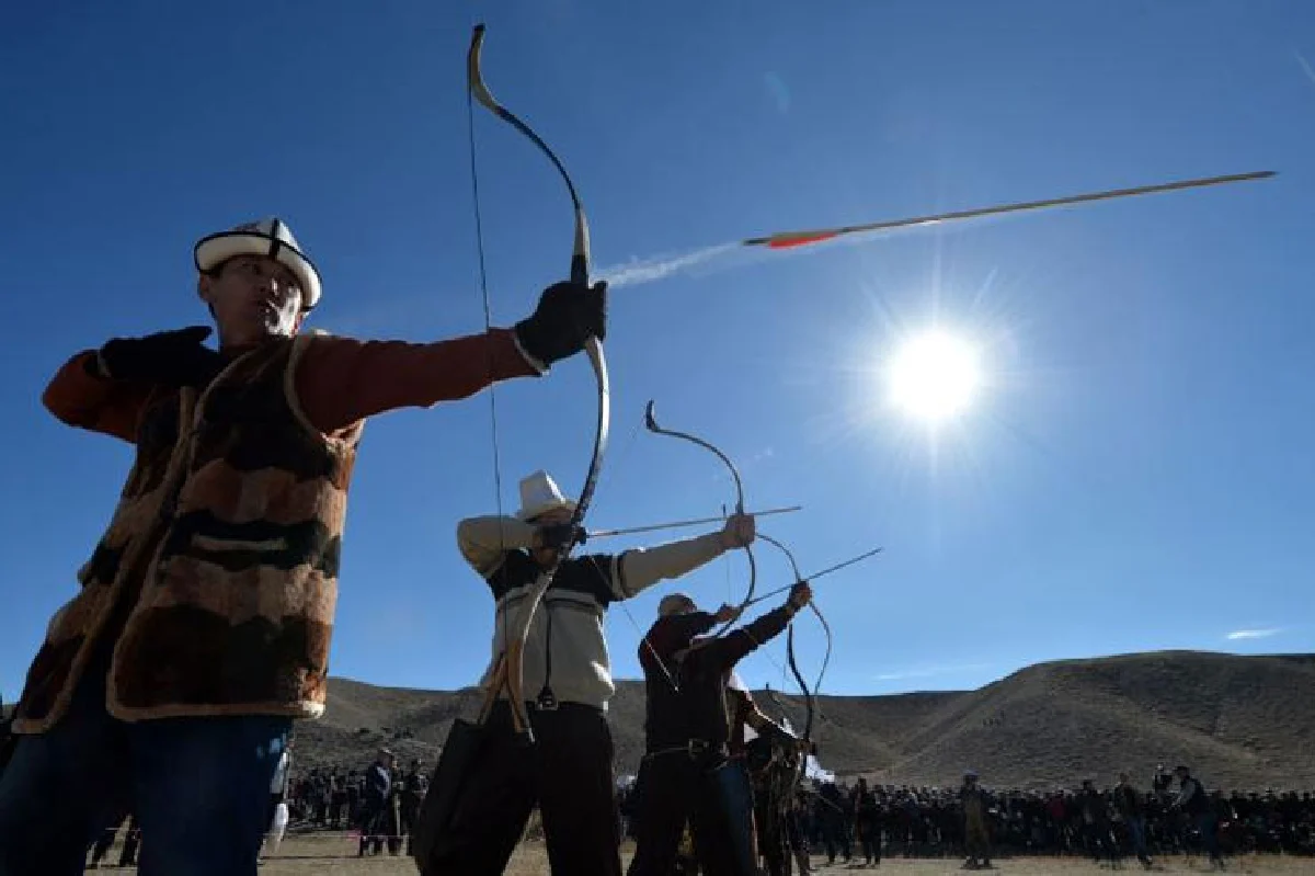 ท้าทายสมาธิอีกระดับ กับยิงธนูเป้าบิน