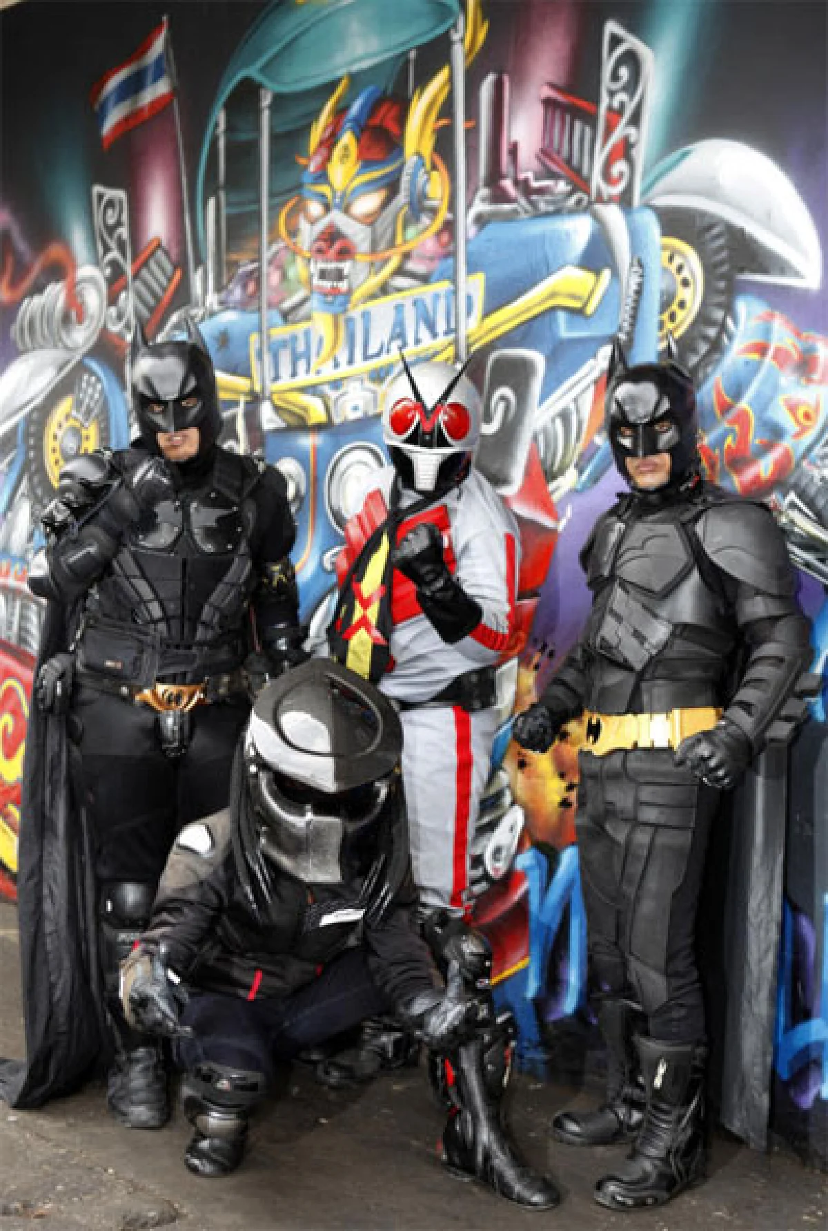 รวมพลซูเปอร์ฮีโร่ ไม่ได้มีแค่ใจรัก แต่ต้องกล้า และบ้าทำความดี