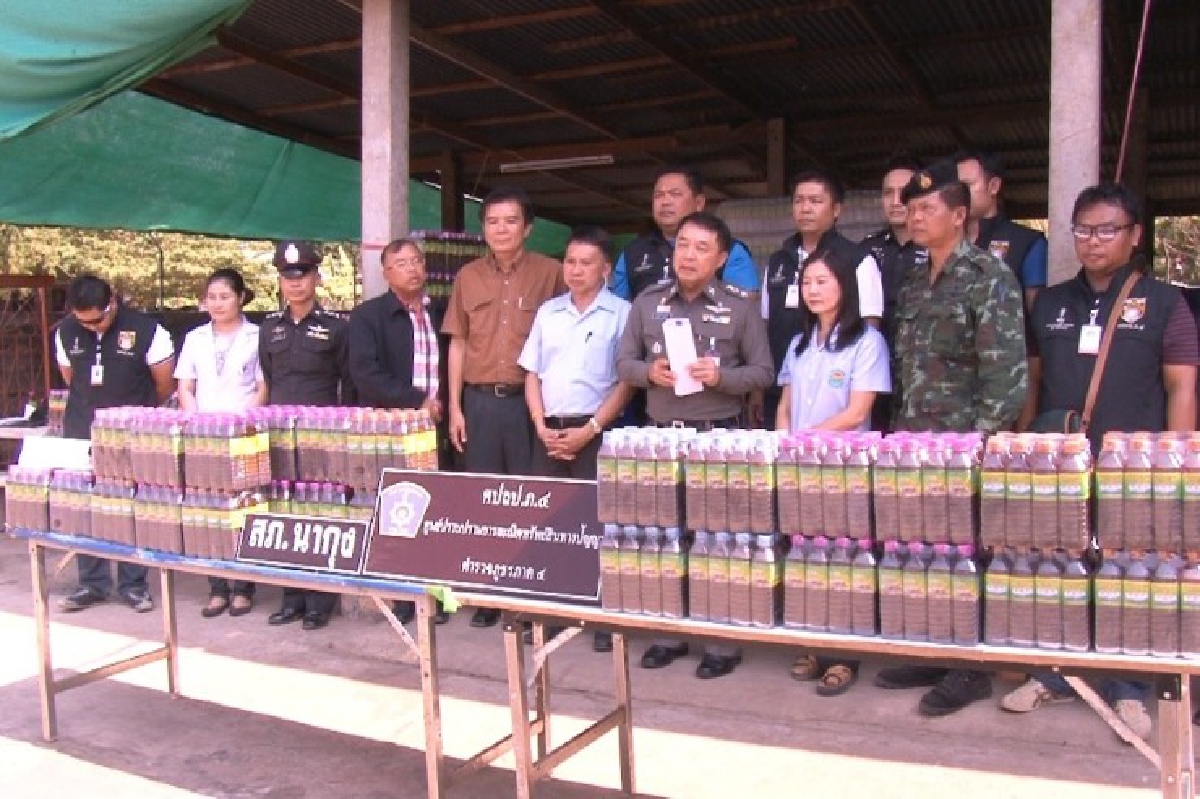 บุกจับโรงงานผลิตน้ำปลาร้าไม่มีอย. บุกจับโรงงานผลิตน้ำปลาร้าไม่มีอย.