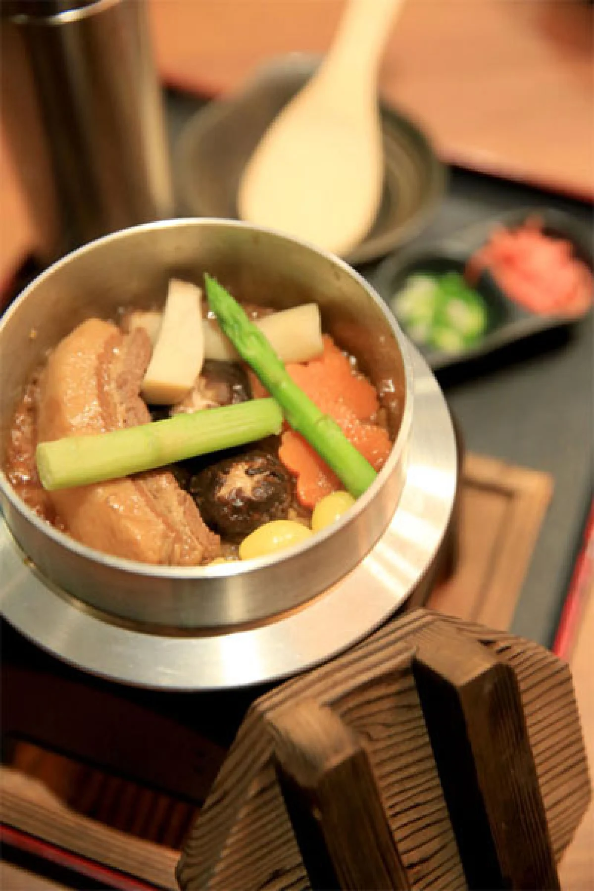 ฮารุ อิซากายะ & ซูชิ บาร์ หมุดหมายแห่งการดื่ม-กิน