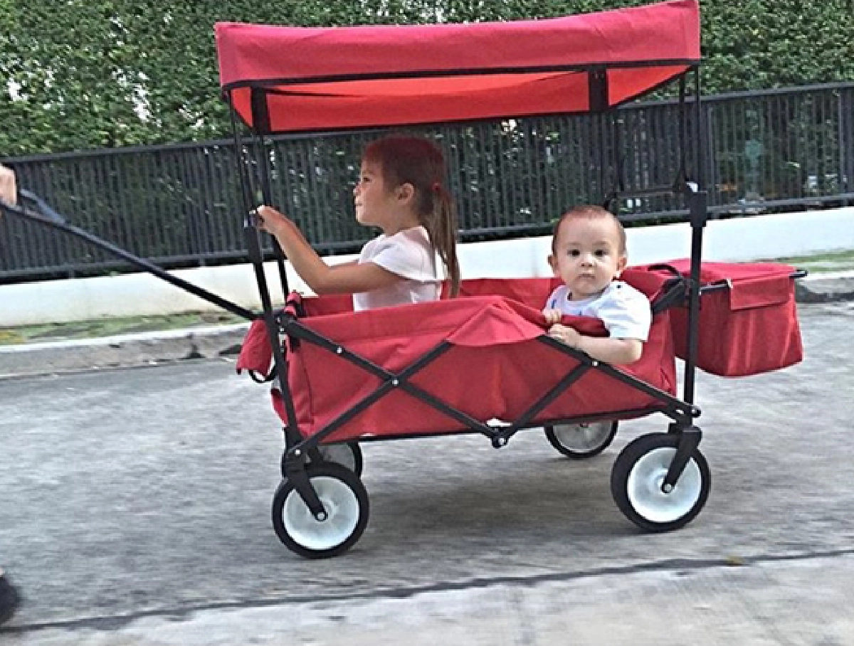 ปรบมือให้เลย! น้องลูก้า ลูกชายพอลล่าดำน้ำถ่ายรูปตาแป๋ว