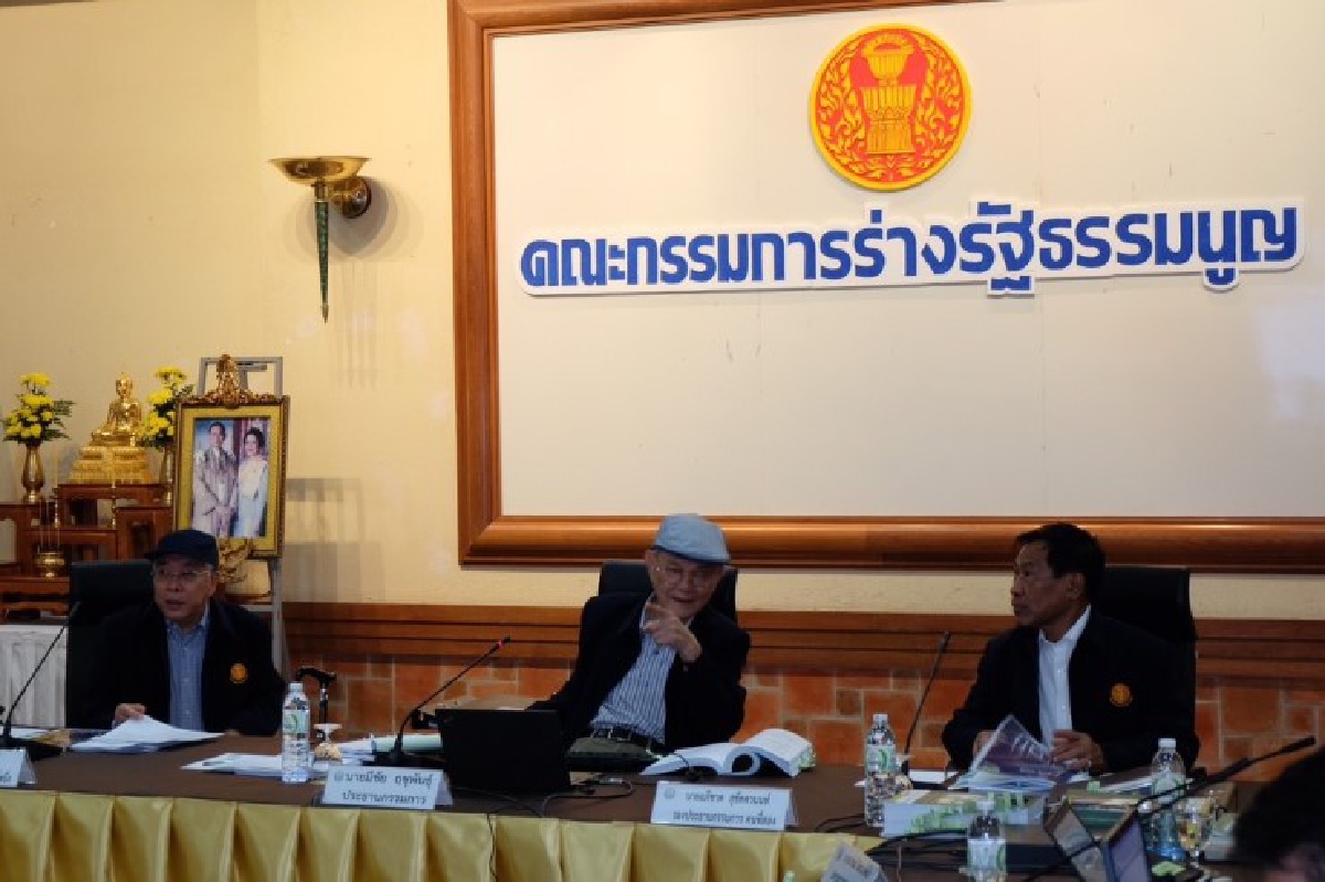 กรธ.ไม่บัญญัติ "ศาสนาพุทธเป็นศาสนาประจำชาติ" ในร่างรธน. กรธ.ไม่บัญญัติ "ศาสนาพุทธเป็นศาสนาประจำชาติ" ในร่างรธน.