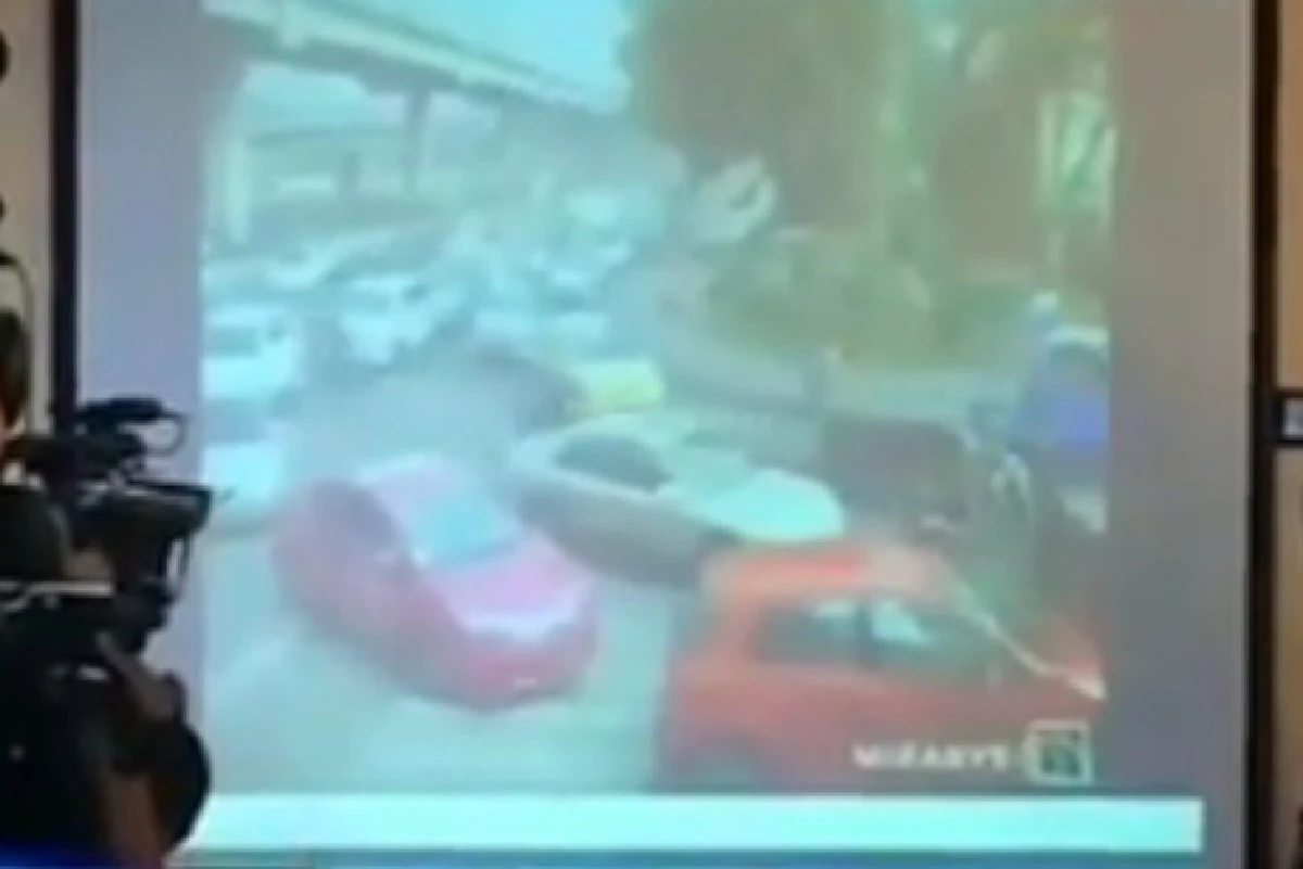 แจ้งข้อหาทั้งคู่ "ดีเจเก่ง-หนุ่มยาริส" หลังตรวจภาพวงจรปิดพบเก๋งแซงที่คับขัน