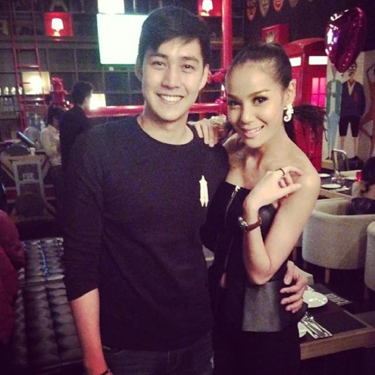 ปิดฉากรัก 6 ปี! แอมป์ ยินดีเลิก หยก ทั้งที่ยังรัก