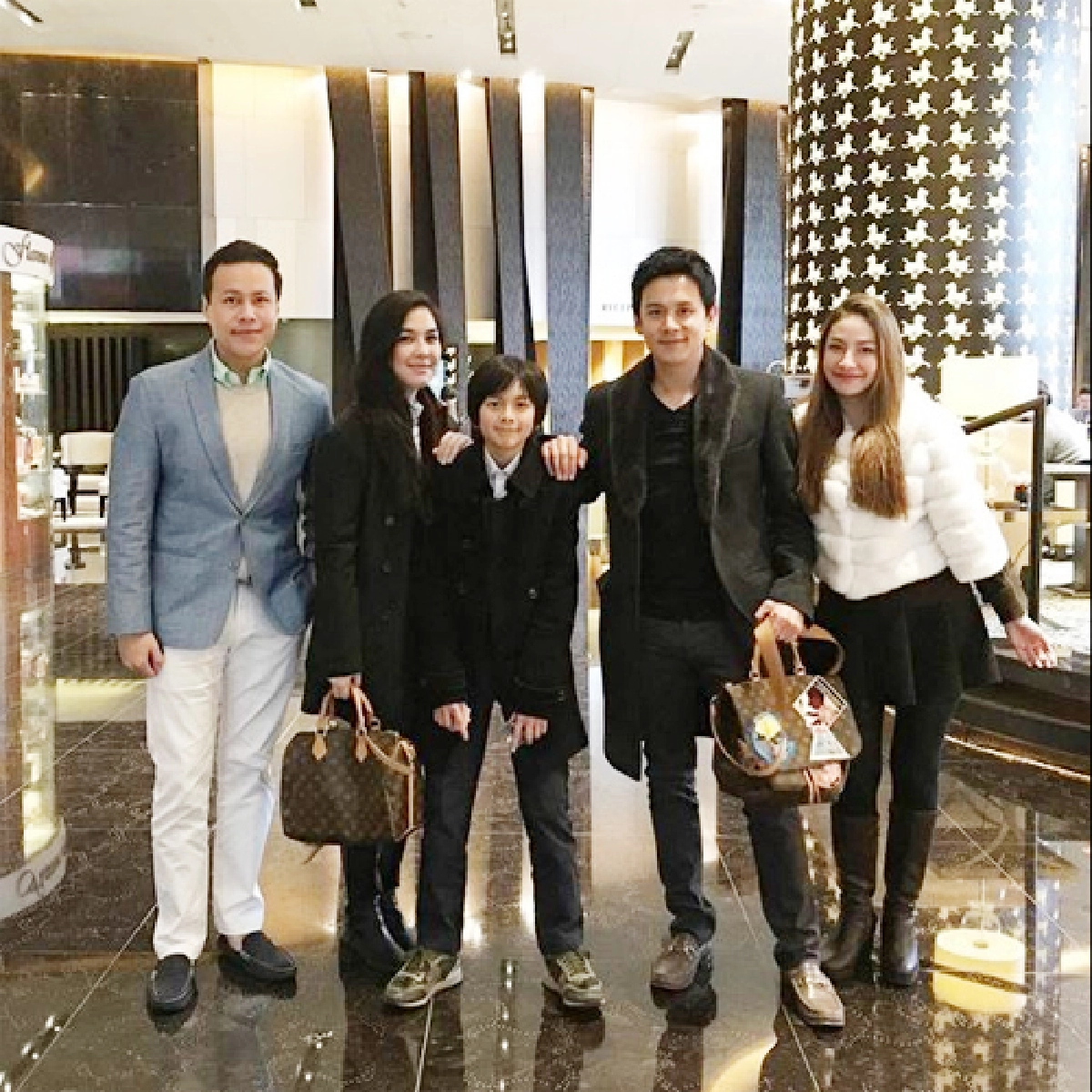 ครอบครัวสุขสันต์! โบ-แบงค์-ฟลุค-ลี พาน้องอชิเที่ยวญี่ปุ่น