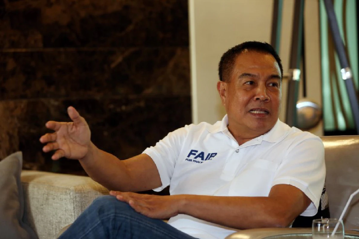 "แฟนบอลไม่ต้องการคุณวรวีร์แล้ว" สมยศ พุ่มพันธุ์ม่วง