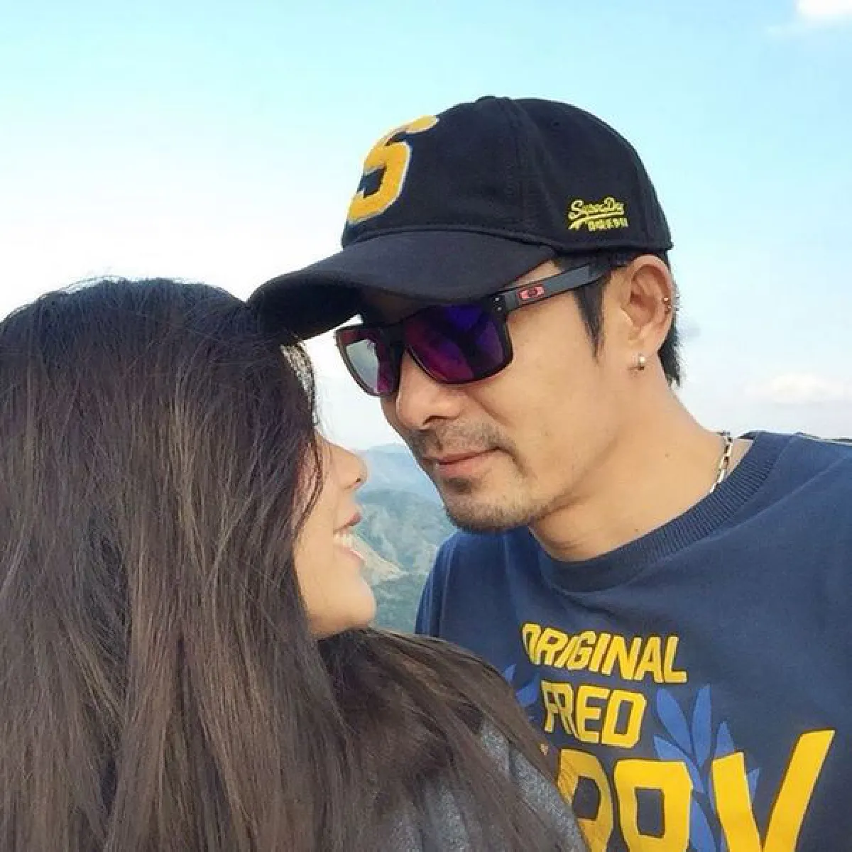โอ๊ต วรวุฒิ สวีทแฟนเด็ก! จีน่า อายุห่างกัน 21 ปีไม่ใช่ปัญหา