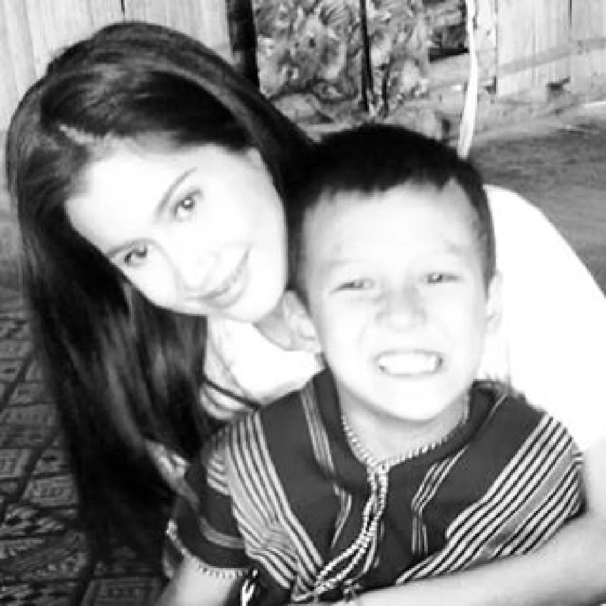 สวยจิตใจดี! ปู ไปรยา ช่วยเหลือ น้องจอนนิตี้ เด็กน้อยลี้ภัย