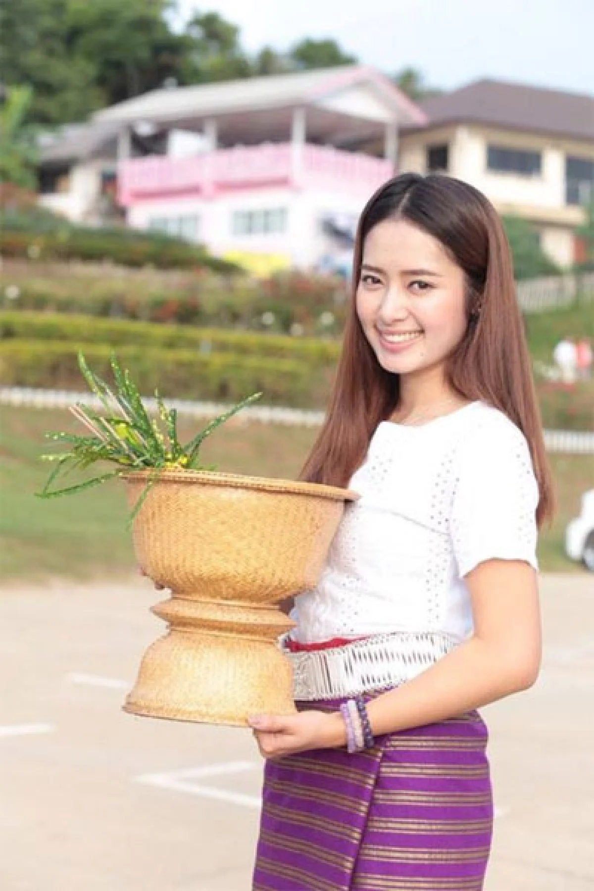 หญิงยุคใหม่ หัวใจอาสา
