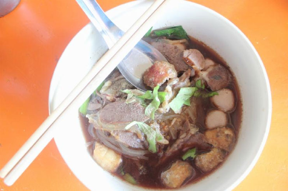 ก๋วยเตี๋ยว10บาท รสถูกปากราคาถูกใจ ก๋วยเตี๋ยว10บาท รสถูกปากราคาถูกใจ
