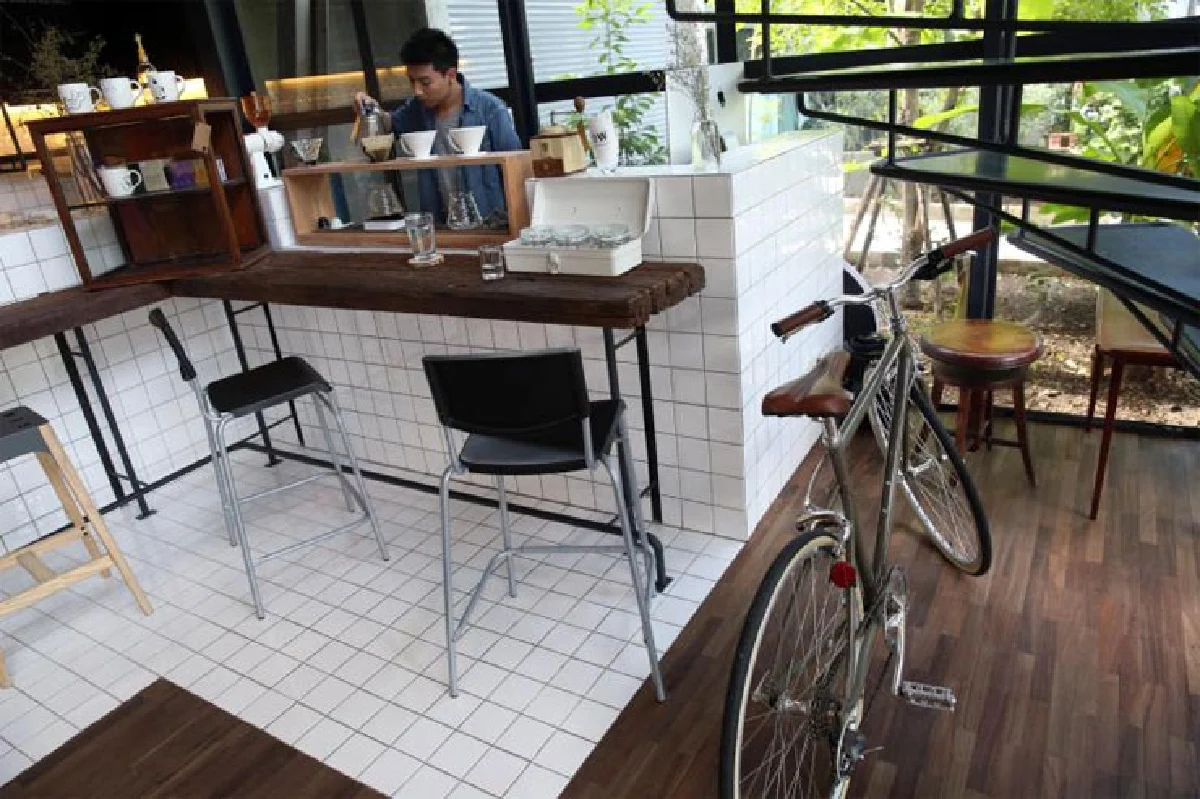 กลับมารักอาหารไทย @ คาเฟ่ นาว