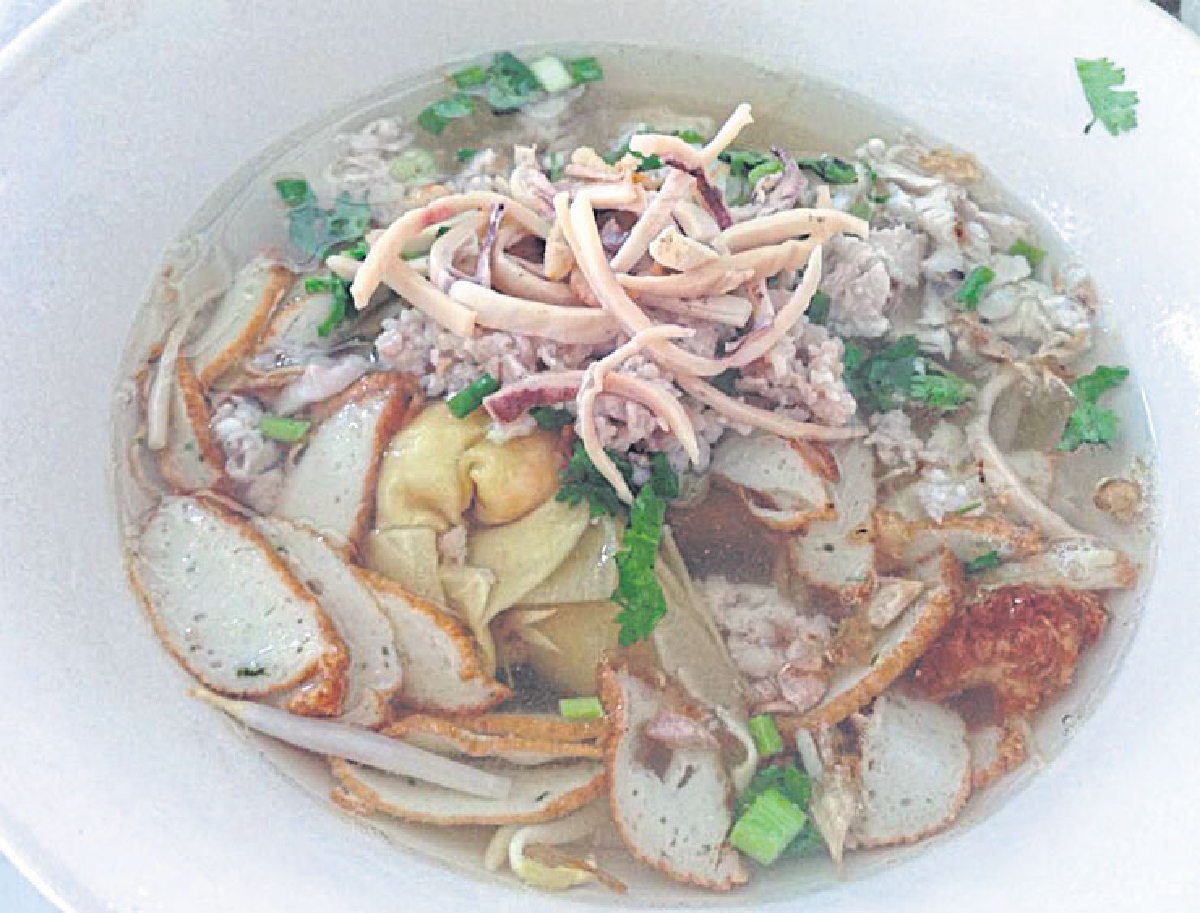 ก๋วยเตี๋ยวหมูบ้านบึง สูตรเจ้าตำรับภาคตะวันออก ก๋วยเตี๋ยวหมูบ้านบึง สูตรเจ้าตำรับภาคตะวันออก