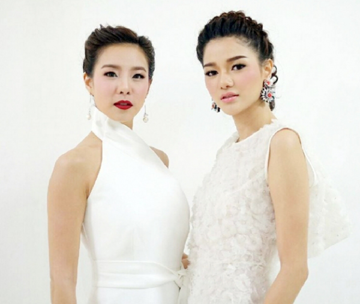 จุ๋ย-คริส ประชันแซ่บถึงใจใน "เมียหลวง2016"