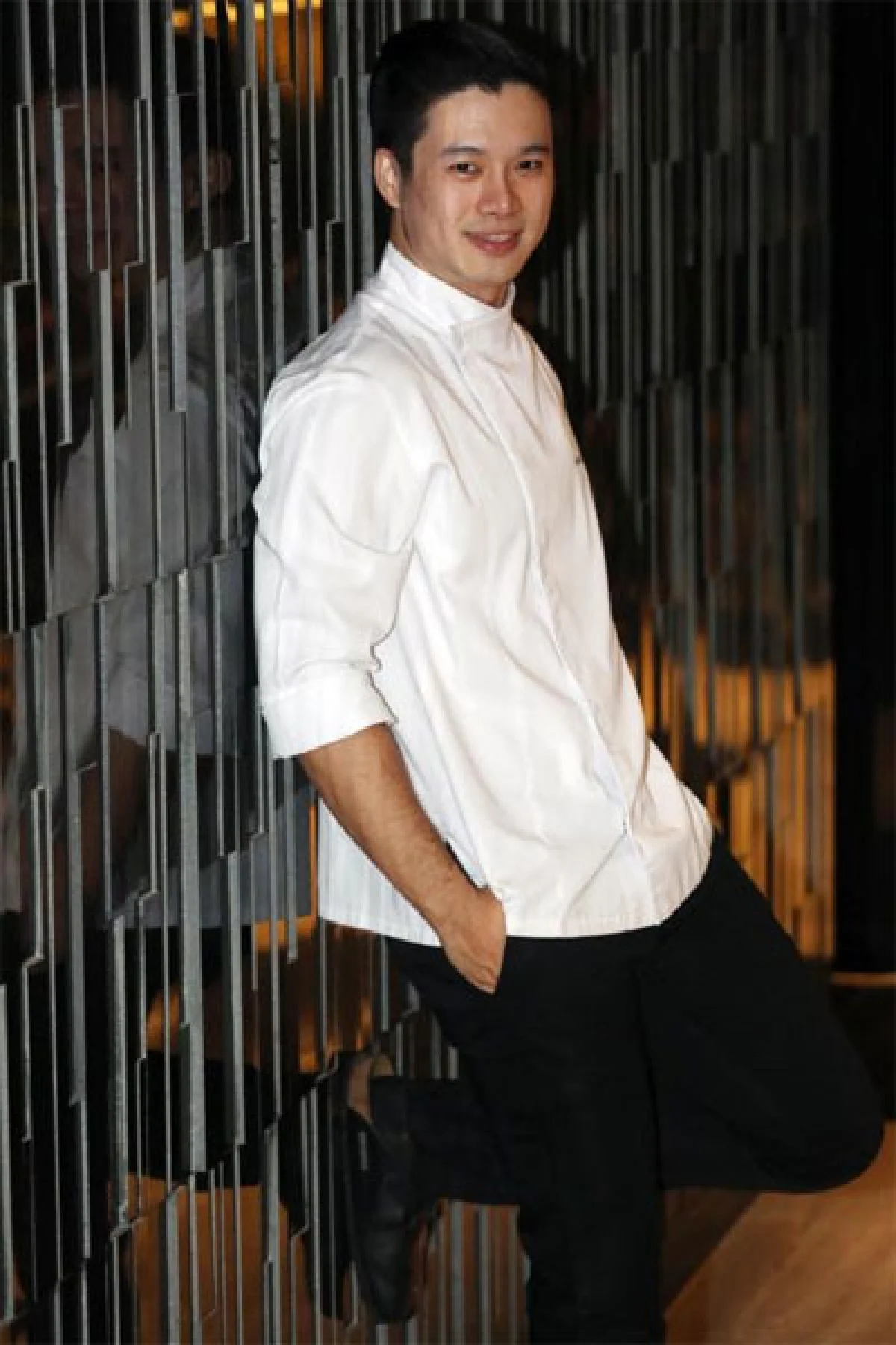 สุรกิจ เข็มแก้ว สนุกกับอาหารไทยอินโนเวทีฟ