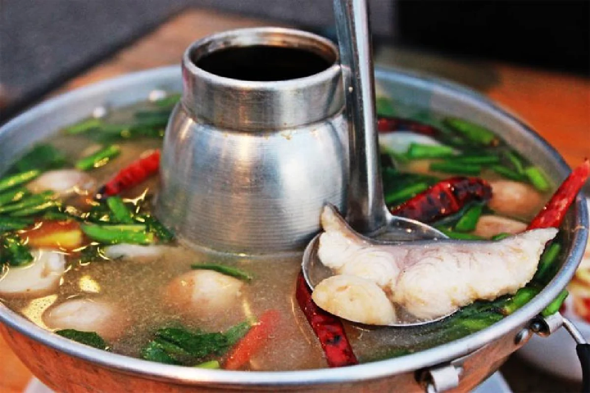 ร้านบ้านเคียงน้ำ อาหารอร่อยเคียงเจ้าพระยา