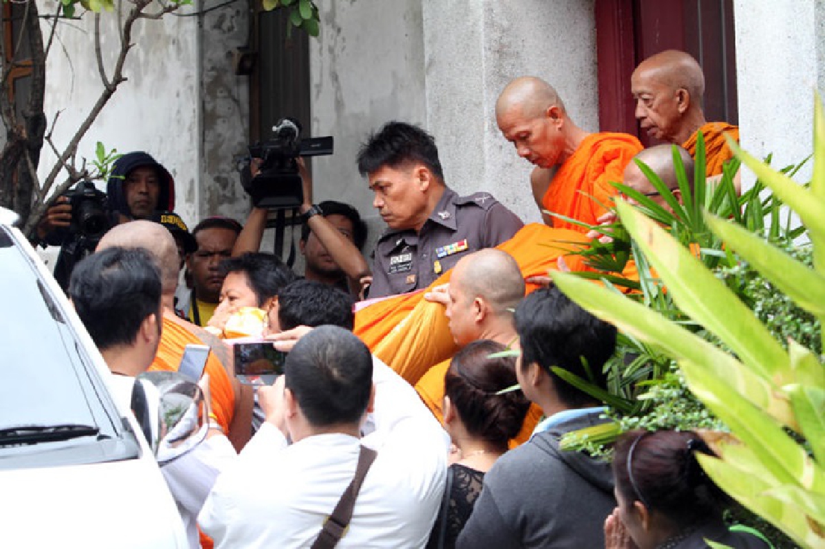 พิรุธ!คดีเจ้าคุณเสนาะสอบเชิงลึก'น้องชาย' พิรุธ!คดีเจ้าคุณเสนาะสอบเชิงลึก'น้องชาย'
