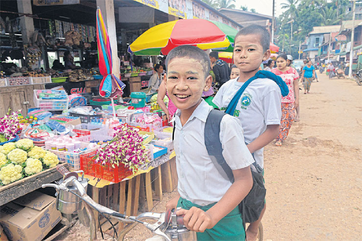 เที่ยวตะนาวศรี มีแต่ยิ้ม เที่ยวตะนาวศรี มีแต่ยิ้ม