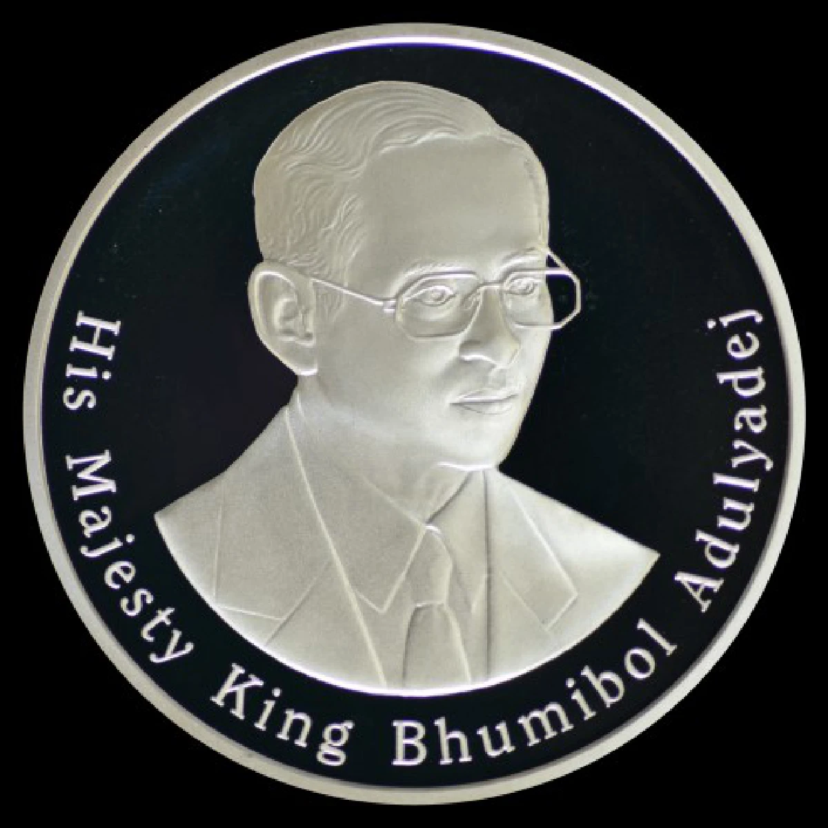 ผลิตเหรียญกษาปณ์ที่ระลึกช้างไทย ขายต่างประเทศเป็นครั้งแรก