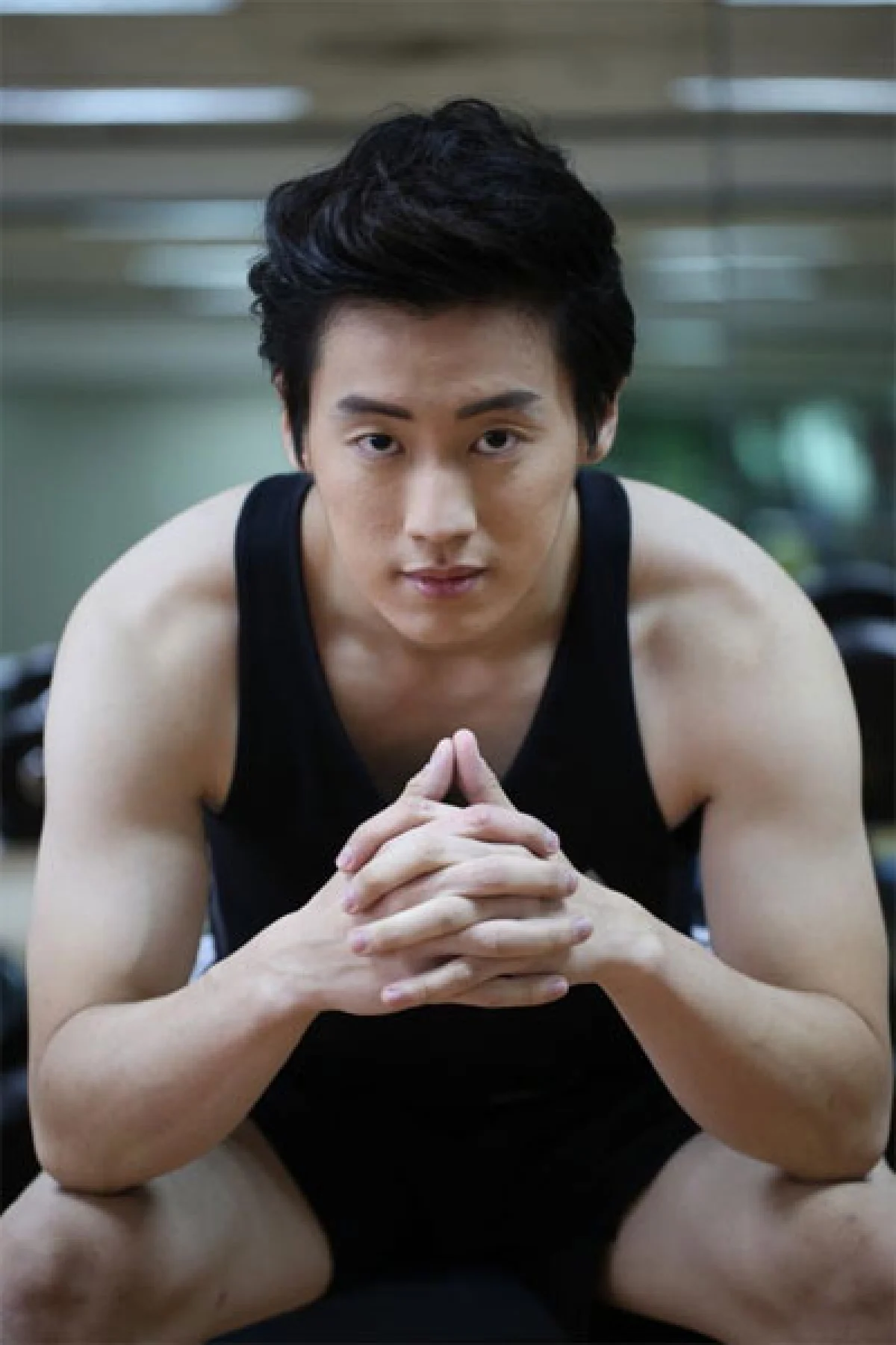 ธนกร ป้อมหลักทอง ฟิตเพื่องานและ สุขภาพ