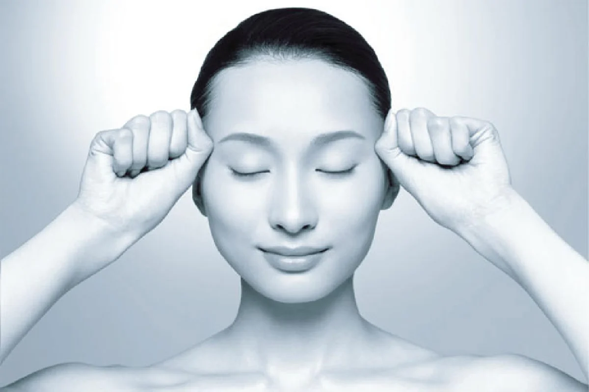 นวดใบหน้าด้วยตัวเอง