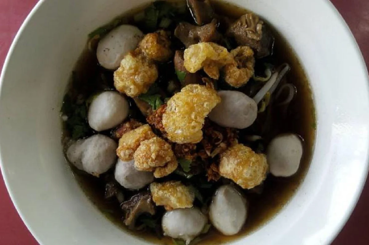 ก๋วยเตี๋ยวหมูตุ๋นหยกฟ้า เขาว่าเด็ด!